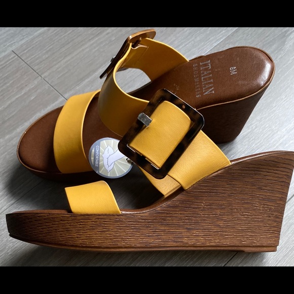 Italian Shoemaker Size 8 Yellow Wedge with buckle - Picture 6 of 8